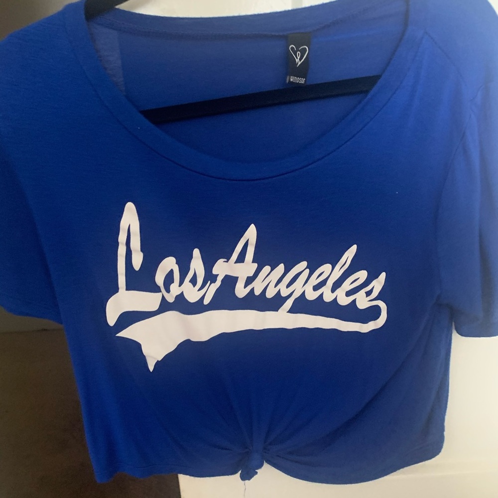LA CROPPED TEE